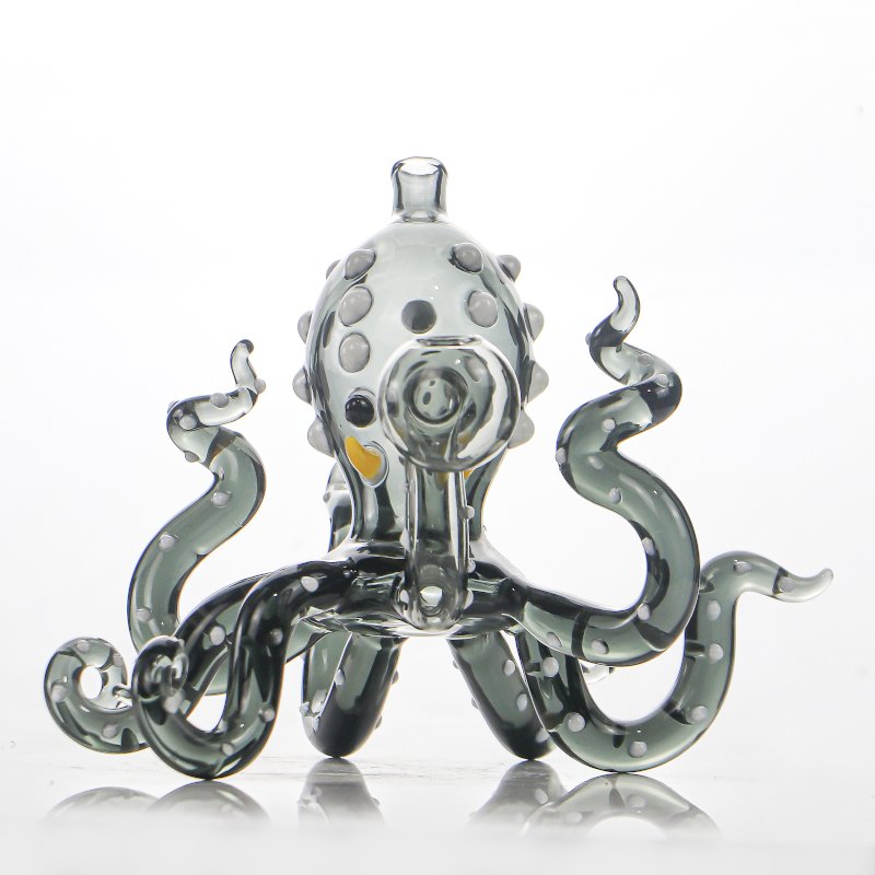Octopus themed artistic glass water pipe