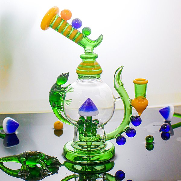 Handcrafted premium lizard glass bong with mushroom landscape and borosilicate glass