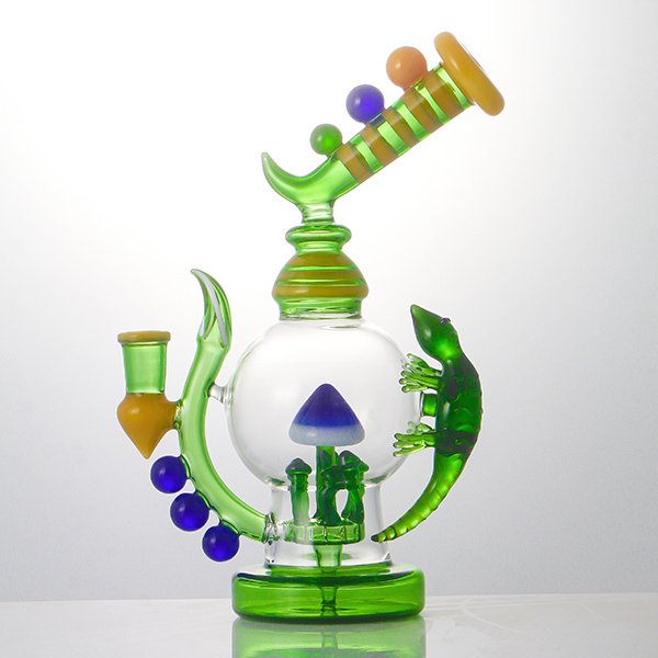 Luxury Lizard Glass Bong with Mushroom Landscape