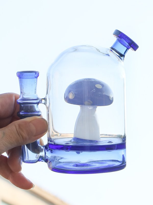 Amber Mushroom Glass Bong – Handcrafted Scenic Borosilicate Water Bong