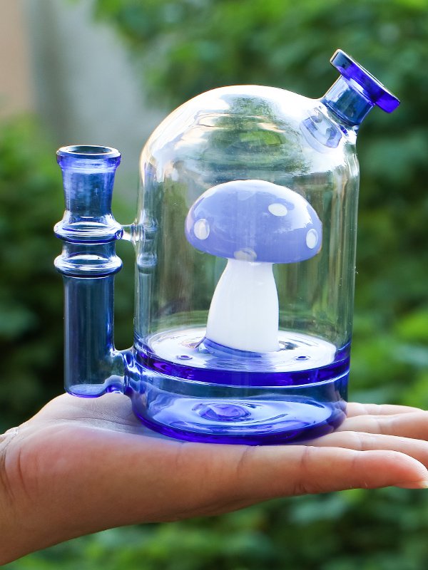 Amber Mushroom Glass Bong – Handcrafted Scenic Borosilicate Water Bong